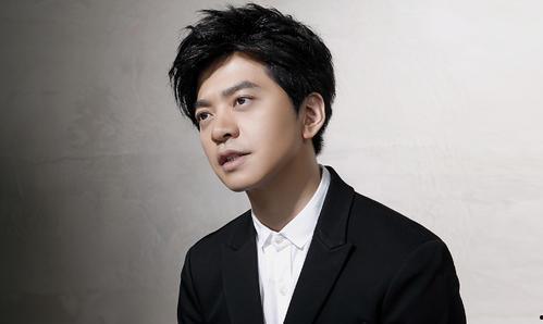 李健爆料明星视频大全最新,明星视频大全背后的精彩瞬间